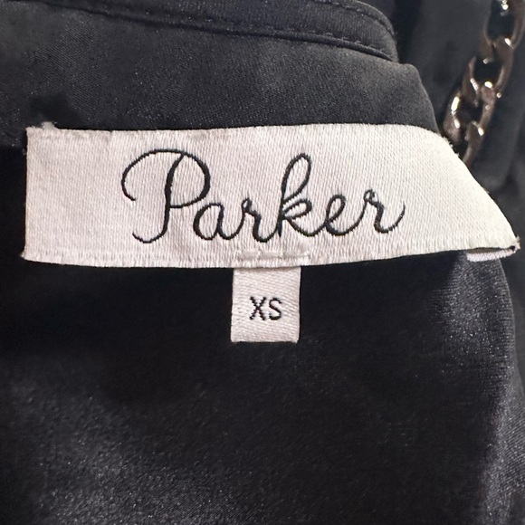 Parker Black Silk Sleeveless Top with Chain Neckline - XS - Picture 5 of 7